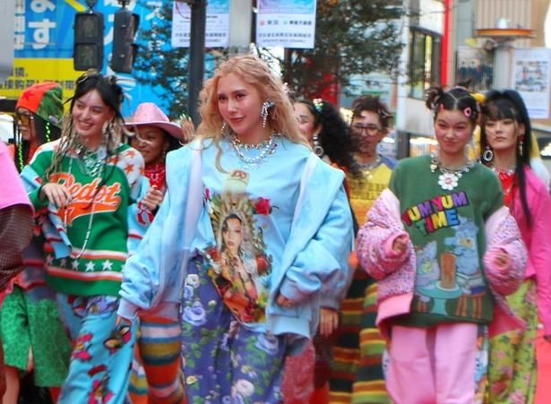 仲里依紗さんの妹でモデルの仲れいなさん
