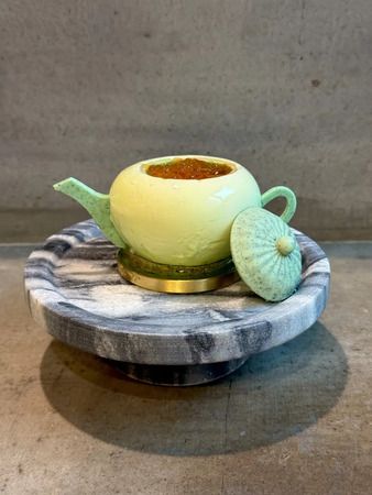 大阪・中崎町の「紅茶美人＋ Tea Beauty plus」に、ふたも持ち手も食べられる「ティーポットケーキ」、登場
