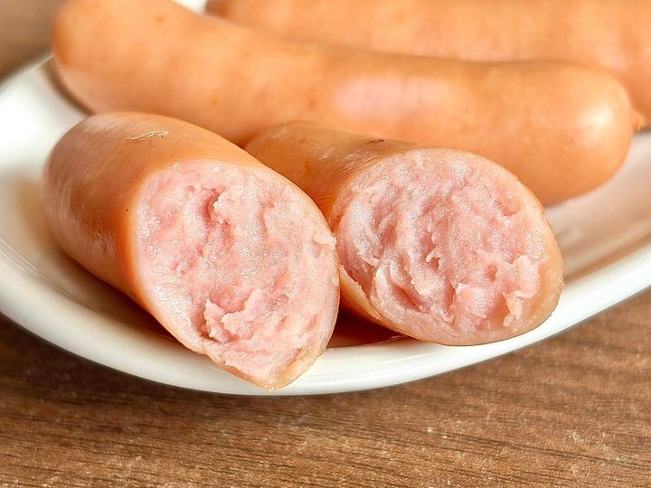 ロピア：ロピア自社製 燻製ポークウインナー 800g