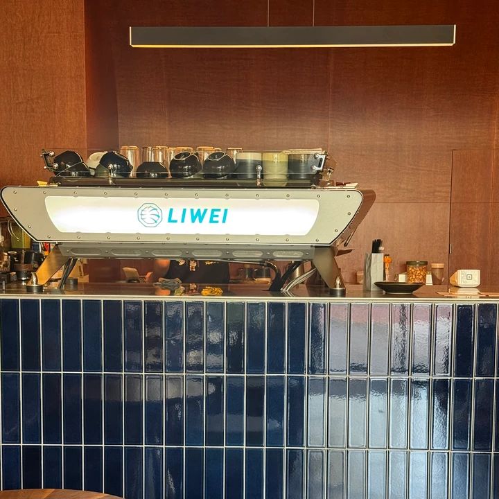 LIWEI COFFEE（リウェイコーヒー）の店内