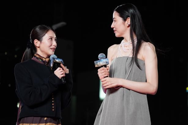 浜辺美波、「どんなイベントよりも、緊張しています」