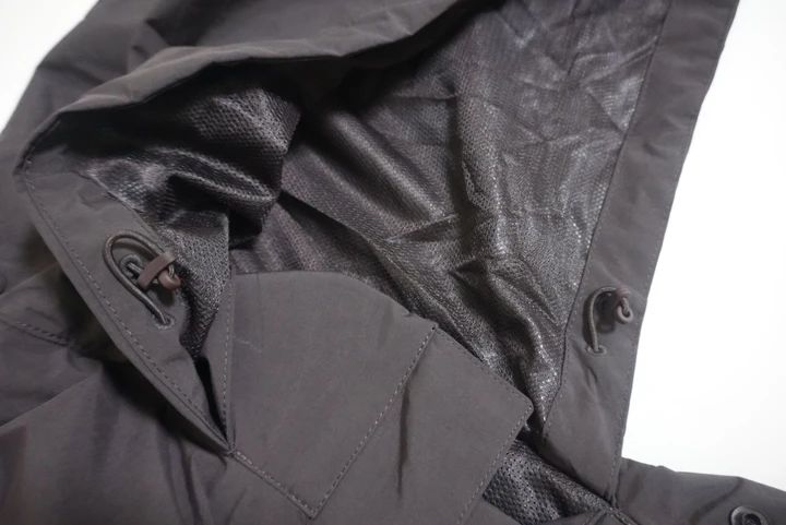 【UNIQLO(ユニクロ)】秋のアウトドアにもぴったり！「ウィンドプルーフスタンドブルゾン」4,990円に値下げ！_6