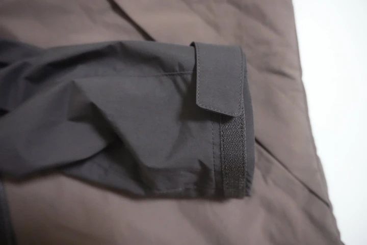 【UNIQLO(ユニクロ)】秋のアウトドアにもぴったり！「ウィンドプルーフスタンドブルゾン」4,990円に値下げ！_7