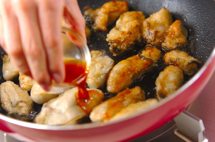 簡単おいしい！旨味たっぷりカキポンバターの作り方3