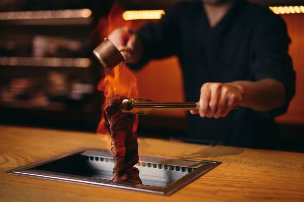 Tripadvisor高級店部門日本3位の「北新地はらみ 法善寺店」の魅力と各店で提供中の秋の新作コース