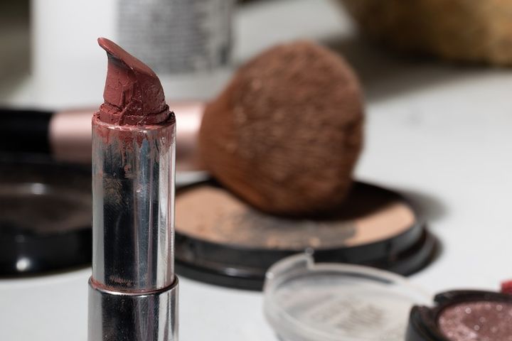 使い古したリップスティック イメージ コスメ