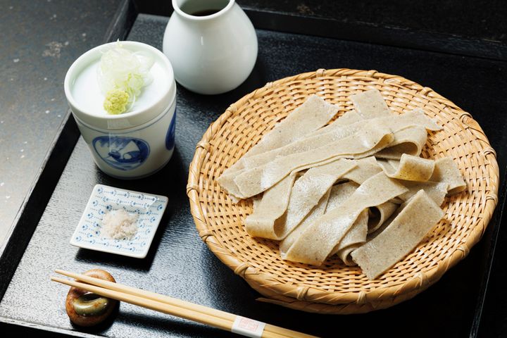 「胡桃亭」平打ちそば