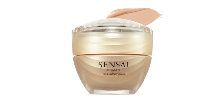 SPF 10・PA++ 30㎖ 全4色 ￥36300／カネボウ化粧品（10/7発売）