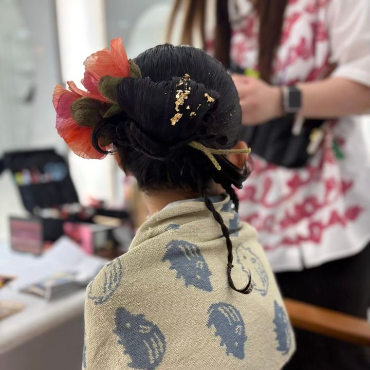 七五三ヘアアレンジ金箔造花アレンジ