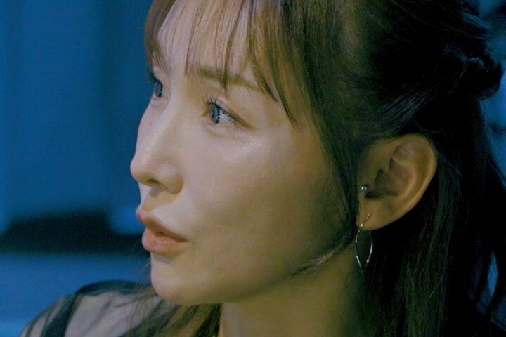 【写真・画像】「愛情が憎しみに変わったのがわかった」加護亜衣、モー娘。時代のストーカー体験を激白 接近禁止後も“撮影現場”に現れ「すごく怖い顔で…」 1枚目