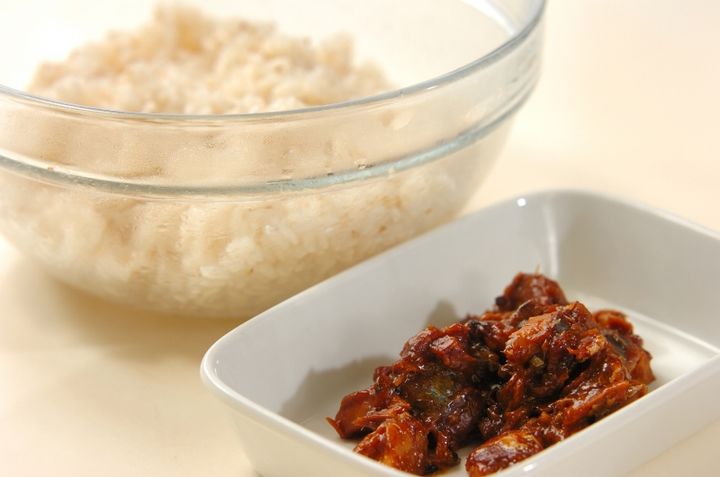 子供にも人気！サバ缶の韓国のり巻き キンパの下準備1