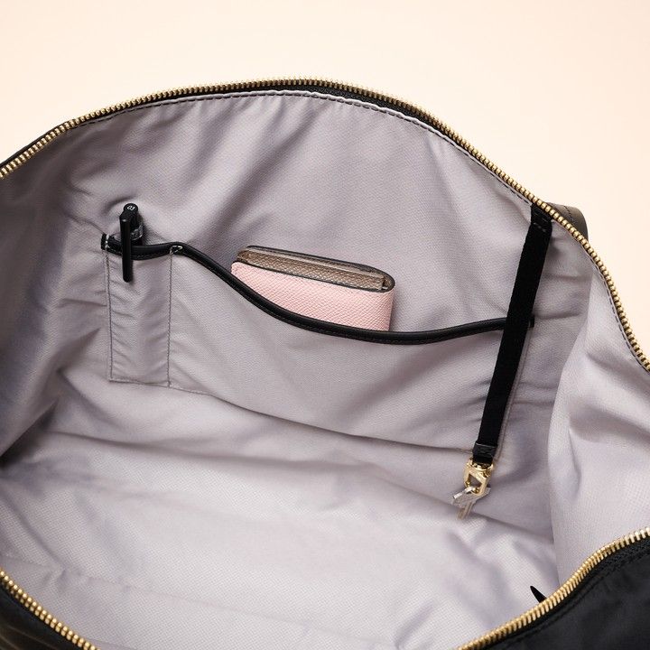 トゥミ VOYAGEUR Qトート ペンホルダー オープンポケット キーチェーン