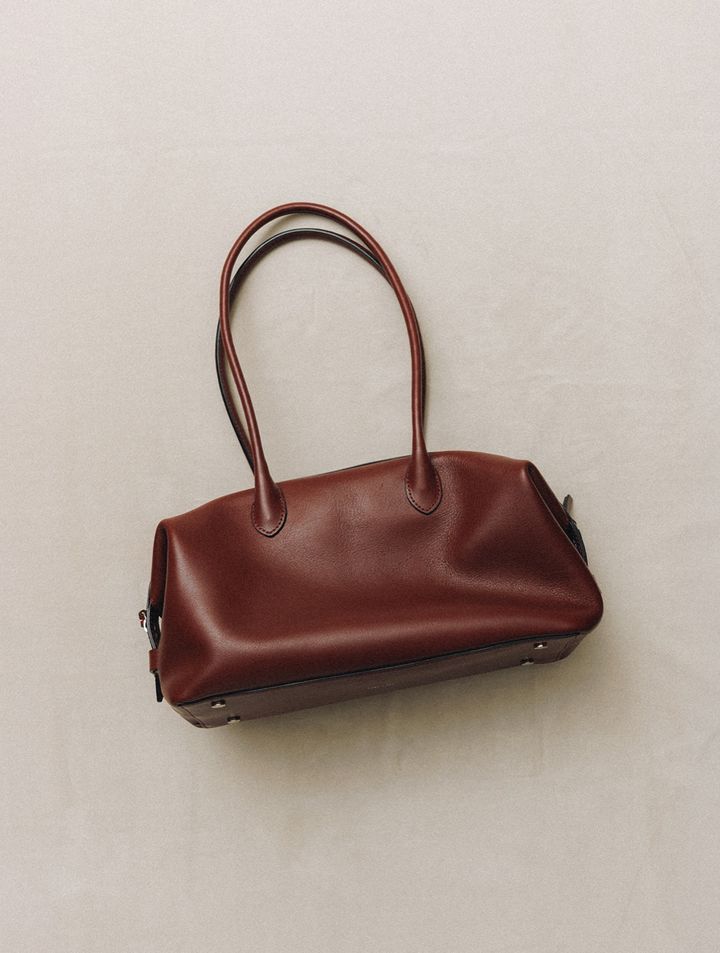 日本限定バーガンディのSac Patte