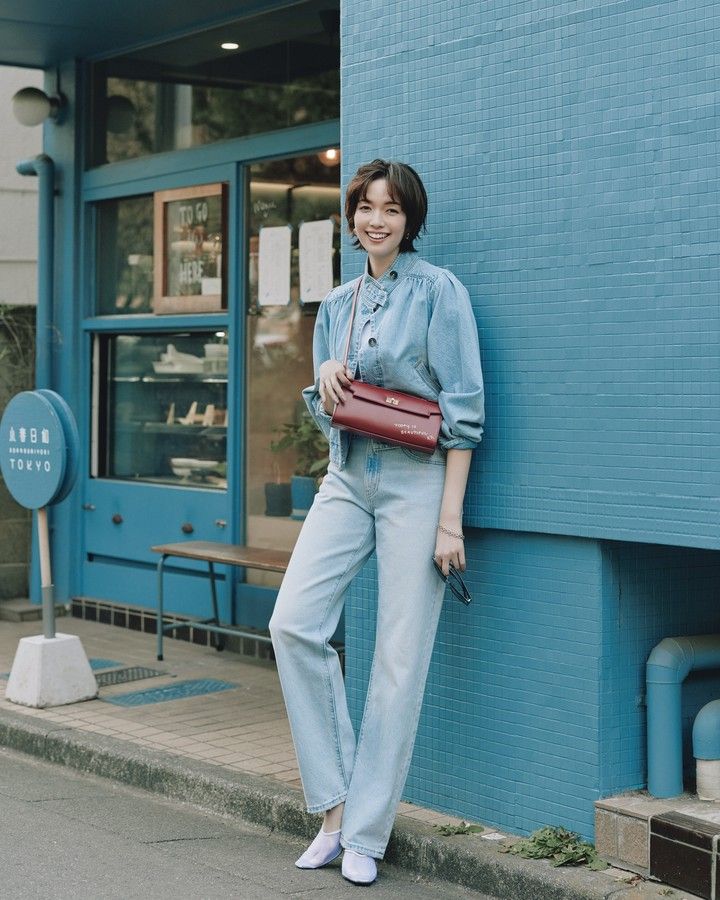 佐藤栞里 ブルーコーデ