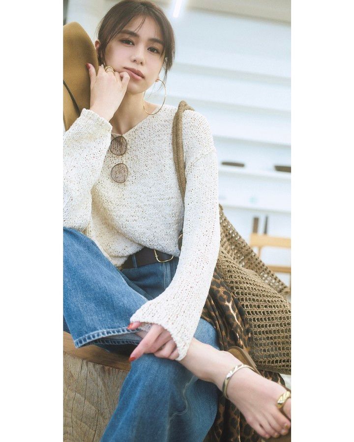 佐藤晴美 パンツコーデ