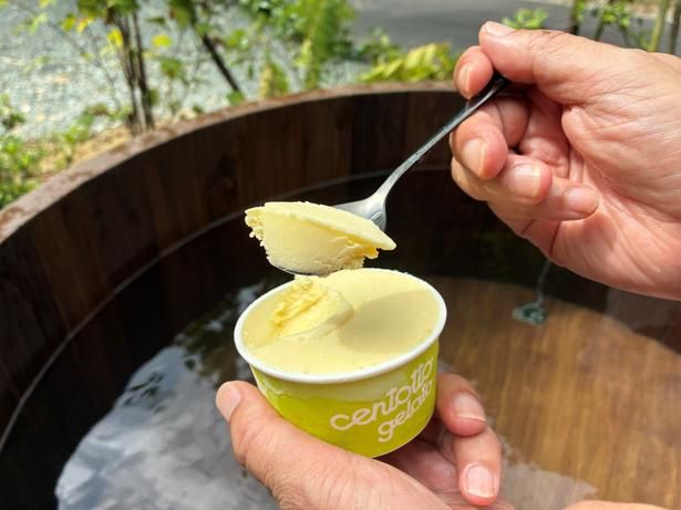 サウナや温泉につかりながらアイスをほおばるのは、スタッフおすすめの食べ方