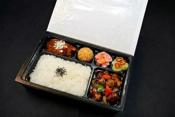 福岡・博多の新中華「華凛-KARIN-」が法人向け「中華御膳」3種を発売！コースの味を1個から注文可能