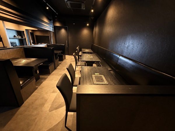 1杯99円のドリンクと豪快な肉を堪能！那覇・久茂地に「那覇 大衆焼肉 暴飲暴食」が新たに誕生