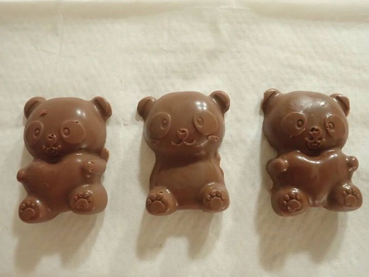 DAISO(ダイソー)：シリコーンチョコモールド(パンダ)