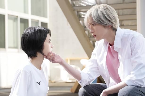 【写真を見る】『うるわしの宵の月』で道枝駿佑＆安斉星来演じるW王子にキュンキュンすること間違いナシ！ [c]2026 映画『うるわしの宵の月』製作委員会 [c]やまもり三香/講談社