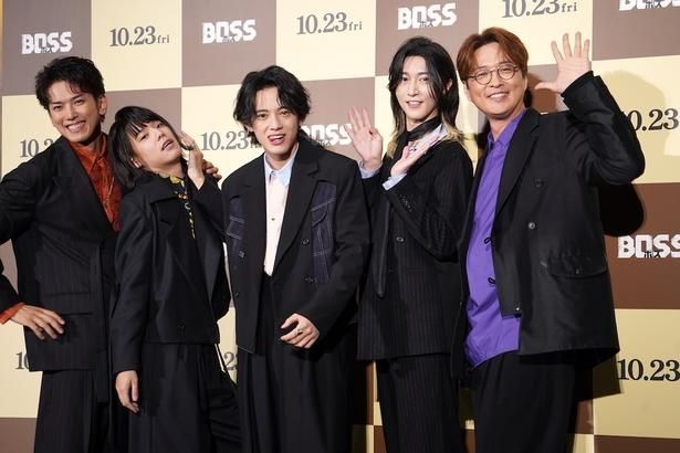 『BOSS／ボス』の吹替版完成披露プレミアに登壇した酒井一圭とモナキの4人 取材・撮影/タナカシノブ