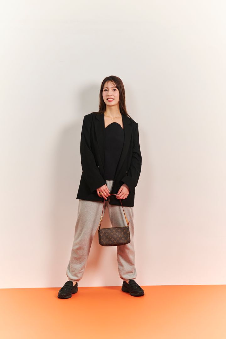 2026/10/26-03-21-CLASSY_2599.jpg
