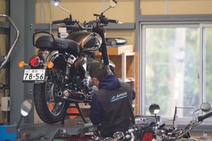 【愛知県・ツーリング】バイクもカフェも楽しめる！ ロイヤルエンフィールド愛知（ルサンバレー）を訪問［マヒトが行く］