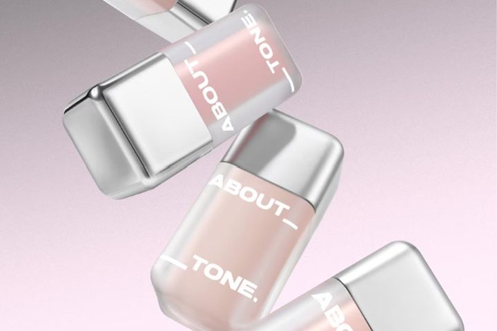 ABOUT TONE（アバウトトーン）の「スキンレイヤーフィットチーク」