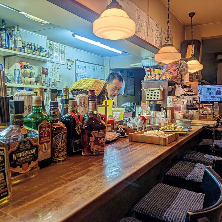 島根〈うどん 遊酒肴 半睡〉店内