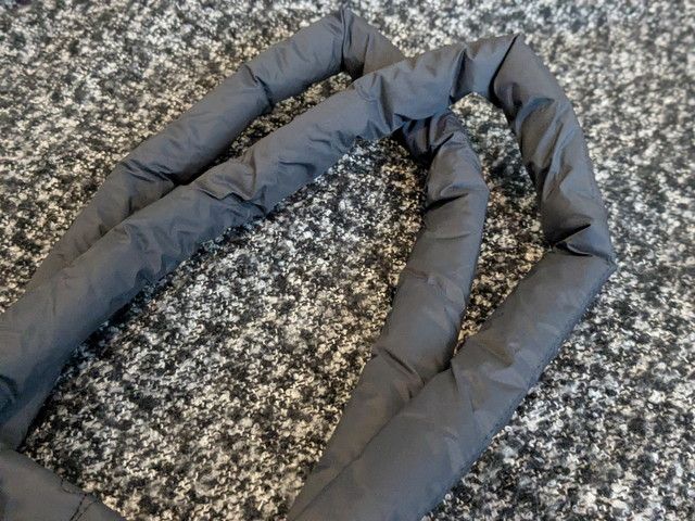 中綿入りでふっくらとしたトートの持ち手