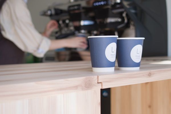 北品川にスペシャルティコーヒースタンド「hitosumi coffee stand」OPEN！事前注文でこだわりの一杯をスムーズにテイクアウト
