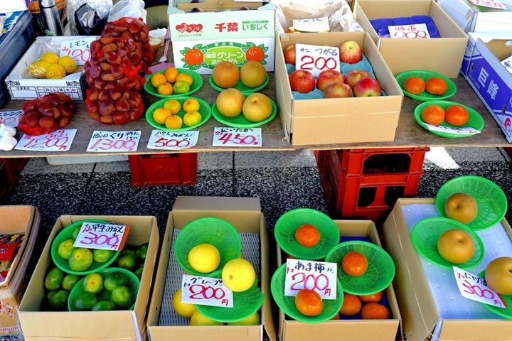 勝浦朝市 果物など