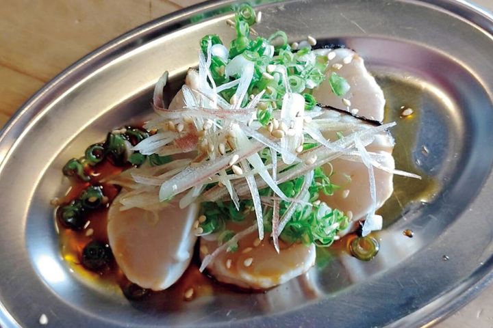 岡山〈立ち呑 ひろし〉サワラのタタキ