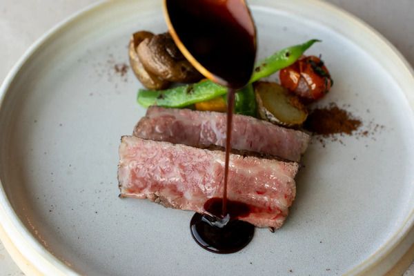 渋谷「STEREO」がフードメニューを一新！コース料理や、気ままに頼める小皿料理を提供