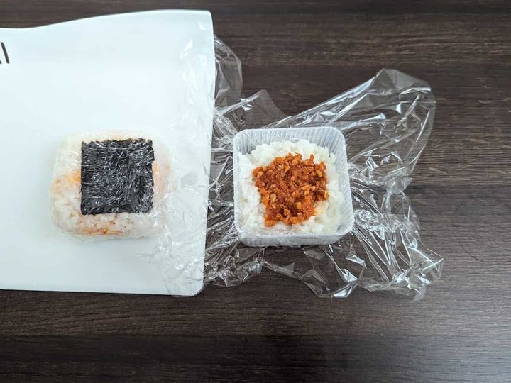 カルディコーヒーファーム 鮭にんにく辣油 赤唐辛子