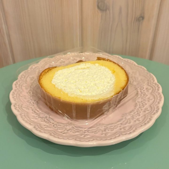 生クリームロールケーキ