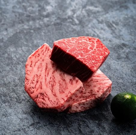 肉師の目利きで厳選された和牛が届く「田中精肉店」のカタログギフト、公式ECで展開