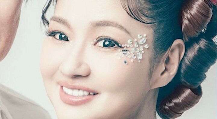 【写真・画像】“ミスコン荒らし”57歳女性芸人、すっぴん姿公開し「赤ちゃんみたい！」「ツヤツヤ」の反響 1枚目