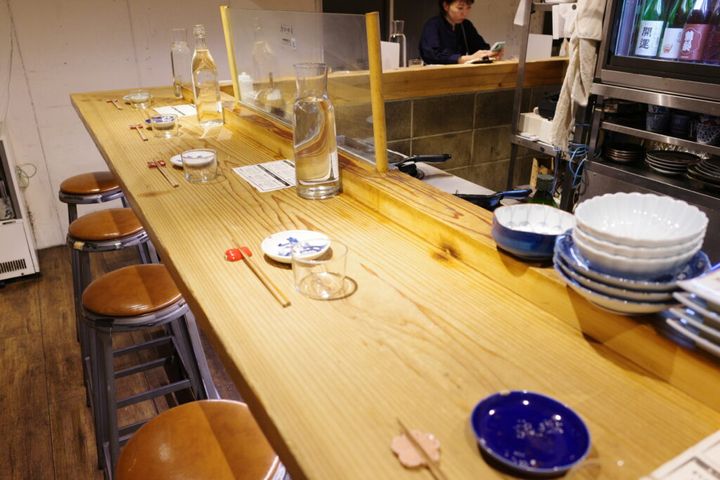 「坂下良酒倉庫」の店内の様子（東京都新宿区神楽坂）
