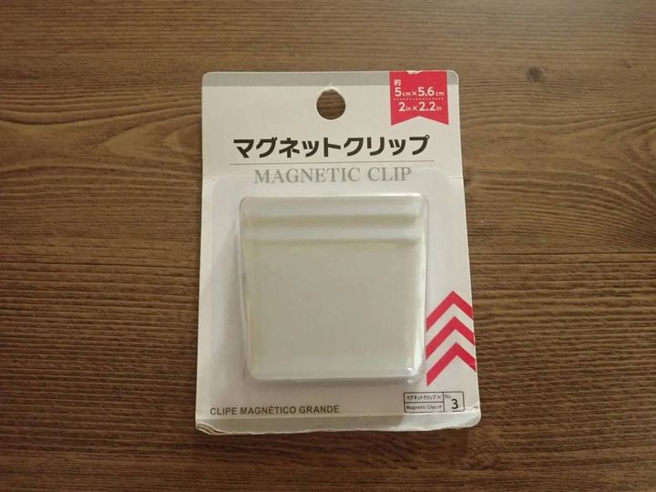 ダイソー：マグネットクリップ 大