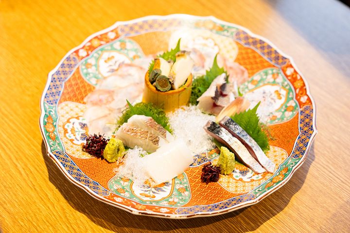 酒菜 向日葵の日替わりの刺身盛り合わせ