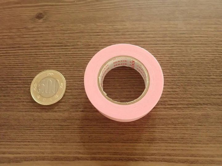 ダイソー：大容量マスキングテープ(桜色、15mm×15m)