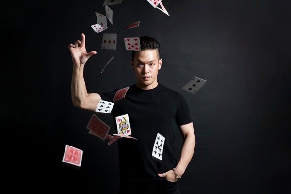 マジックの世界大会で3連覇達成のマジシャン「MASA MAGIC」氏の活動10周年記念ディナーを沖縄で開催！BEGIN・島袋氏も出演
