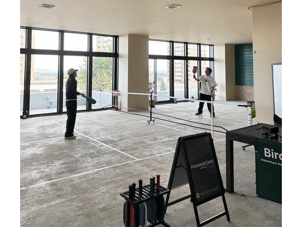 北海道・トナリエ北広島3階に、普段着で立ち寄れる期間限定のピックルボールコートOPEN！