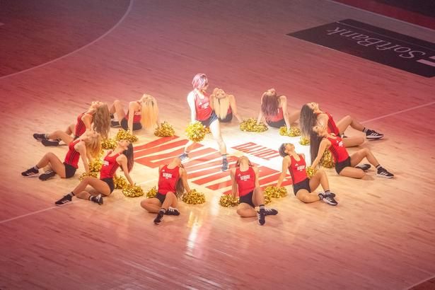アルバルクチアリーダーたちの、エネルギッシュかつスタイリッシュなダンスも、Bリーグならではの魅力