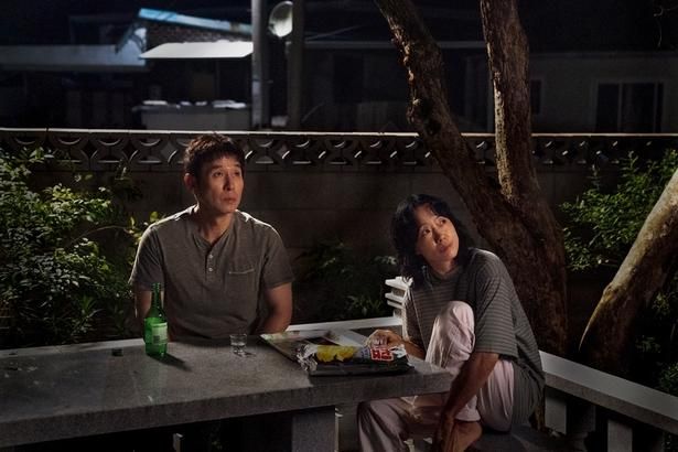 ホソクとミオクを照らす月に込めたメタファーは？ Netflix映画『もしもの愛』一部劇場にて10月23日(金)よりNetflix独占配信(11月6日)に先立ち先行公開