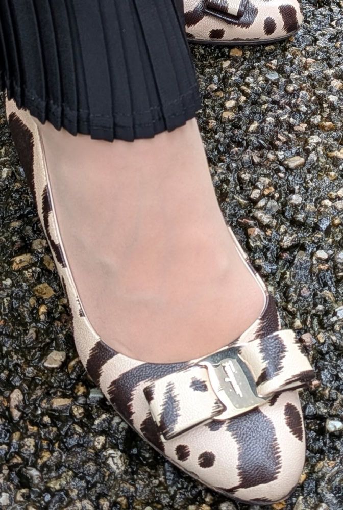フェラガモのパンプス