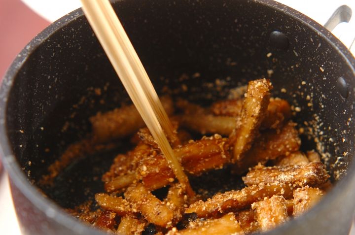たたきゴボウのゴマ和えの作り方3