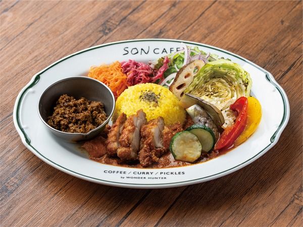 旬の泉州野菜や「いずみピクルス」をスパイスカレーで楽しむ「SON CAFE 大丸心斎橋店」がオープン！