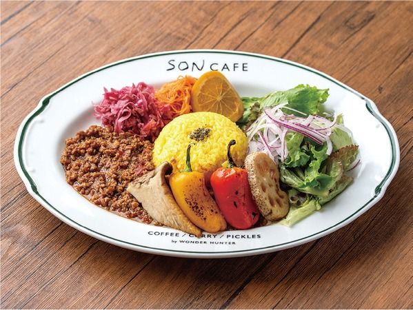 旬の泉州野菜や「いずみピクルス」をスパイスカレーで楽しむ「SON CAFE 大丸心斎橋店」がオープン！